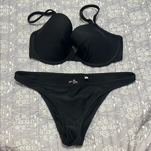 Aerie black Women's Swimwear Set. Top 32DDD. Bottom S